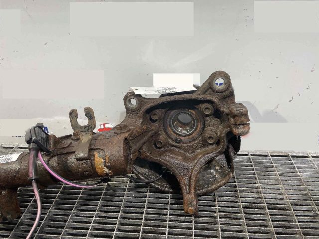 bontott MAZDA 3 Bal első Csonkállvány