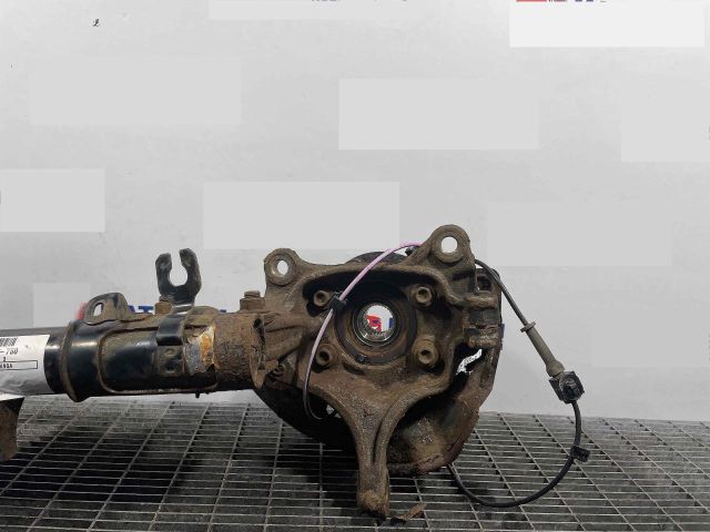 bontott MAZDA 3 Bal első Csonkállvány