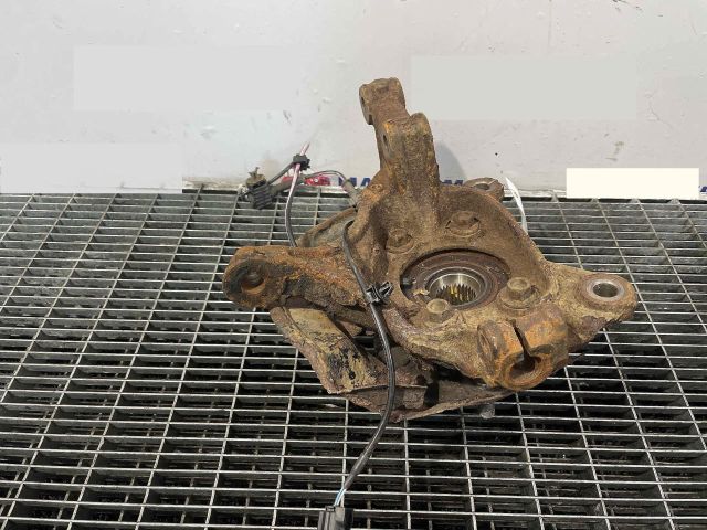 bontott MAZDA 3 Bal első Csonkállvány