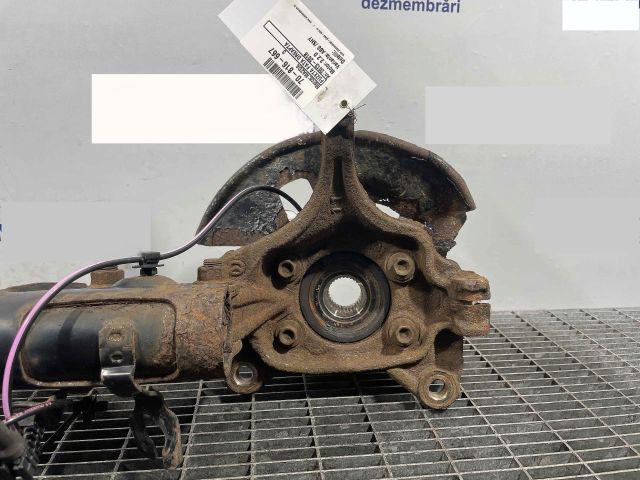 bontott MAZDA 3 Jobb első Csonkállvány