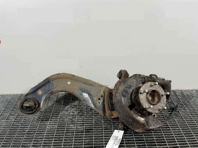 bontott MAZDA 3 Jobb hátsó Csonkállvány