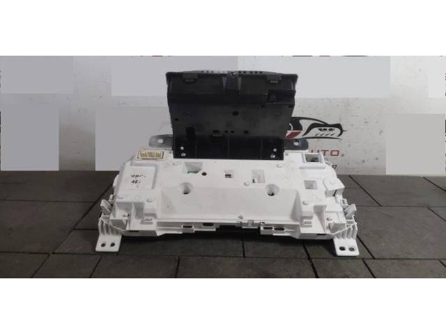 bontott MAZDA 3 Kilométeróra