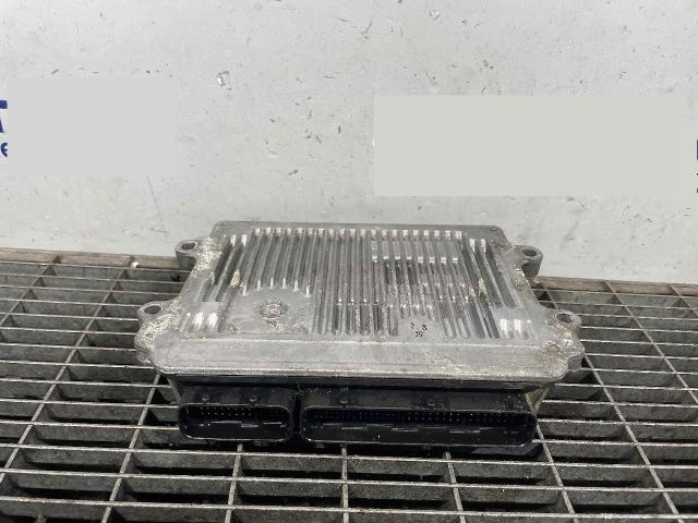 bontott MAZDA 3 Motorvezérlő