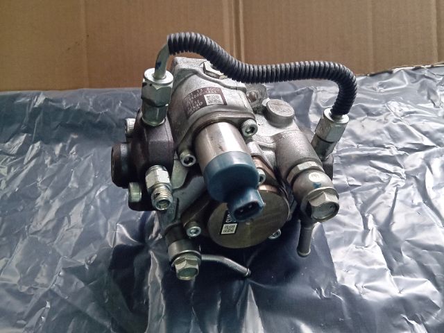 bontott MAZDA 3 Nagynyomású Szivattyú