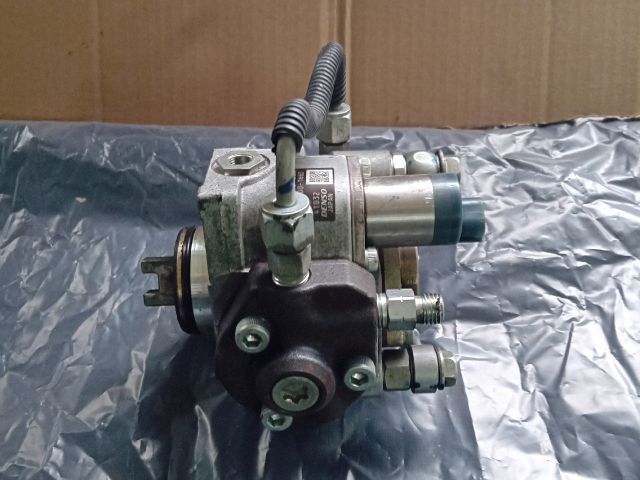 bontott MAZDA 3 Nagynyomású Szivattyú