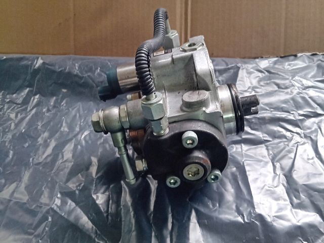 bontott MAZDA 3 Nagynyomású Szivattyú