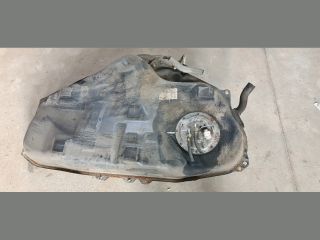 bontott MAZDA 3 Tank