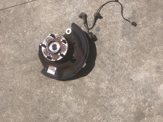 bontott MAZDA 3 Bal első Csonkállvány Kerékaggyal