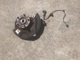 bontott MAZDA 3 Bal első Csonkállvány Kerékaggyal