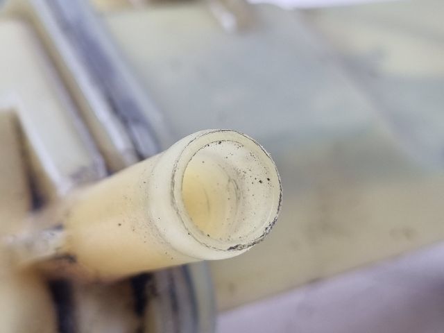 bontott MAZDA 3 Szervóolaj Tartály