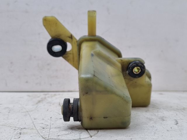 bontott MAZDA 3 Szervóolaj Tartály