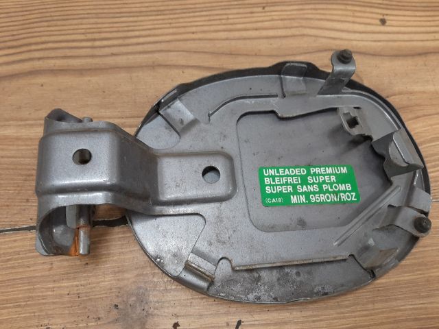 bontott MAZDA 3 Tankajtó