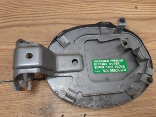 bontott MAZDA 3 Tankajtó