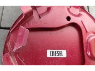 bontott MAZDA 3 Tankajtó