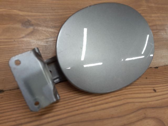 bontott MAZDA 3 Tankajtó