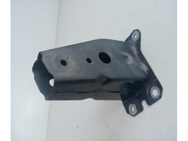 bontott MAZDA 3 Tartó Bak