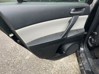 bontott MAZDA 3 Tetőkárpit