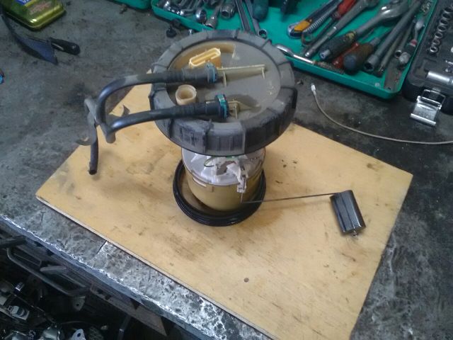 bontott MAZDA 3 Üzemanyagszint Jeladó