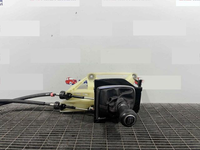 bontott MAZDA 3 Váltógomb