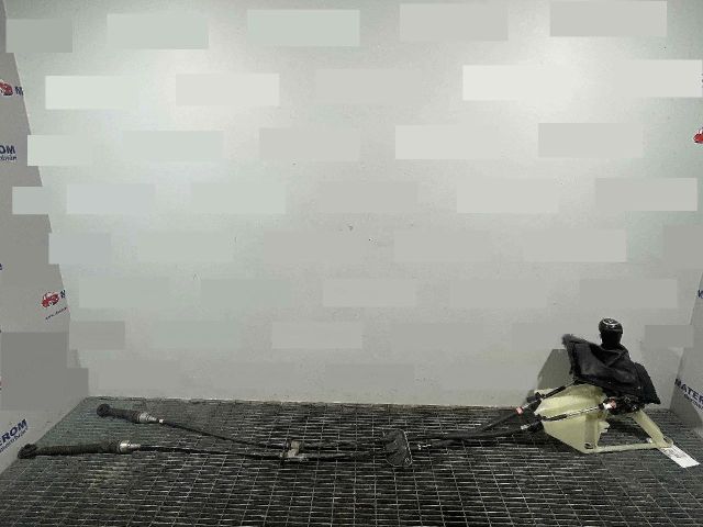 bontott MAZDA 3 Váltógomb