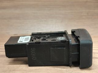 bontott MAZDA 3 Vészvillogó Kapcsoló