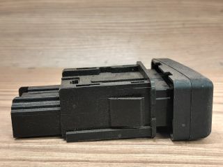 bontott MAZDA 3 Vészvillogó Kapcsoló