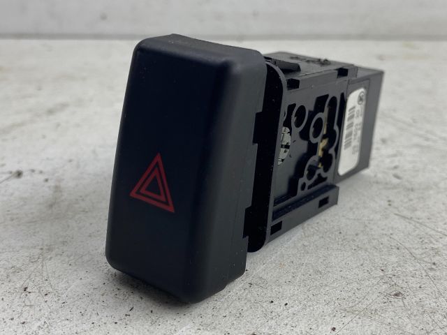 bontott MAZDA 3 Vészvillogó Kapcsoló