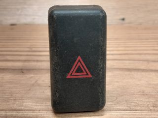 bontott MAZDA 3 Vészvillogó Kapcsoló