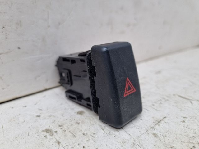 bontott MAZDA 3 Vészvillogó Kapcsoló