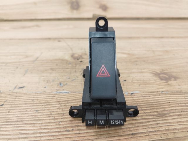 bontott MAZDA 3 Vészvillogó Kapcsoló