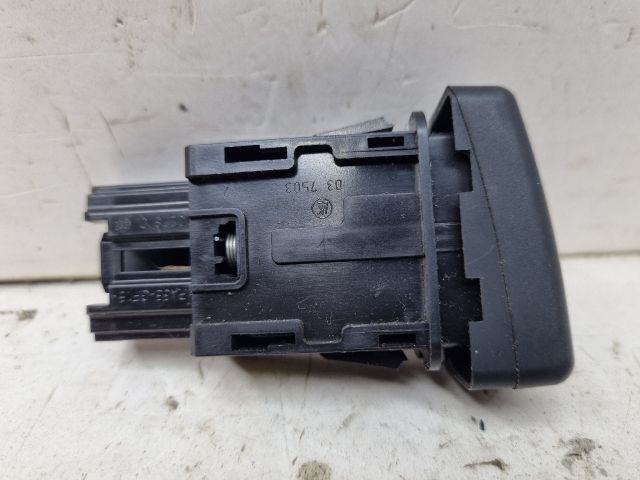 bontott MAZDA 3 Vészvillogó Kapcsoló