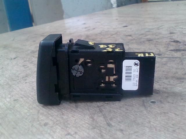 bontott MAZDA 3 Vészvillogó Kapcsoló