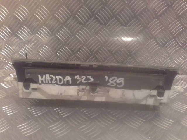 bontott MAZDA 323 Kilométeróra
