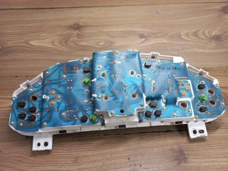 bontott MAZDA 323 Kilométeróra