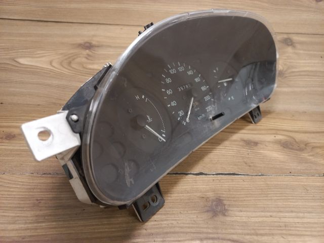 bontott MAZDA 323 Kilométeróra