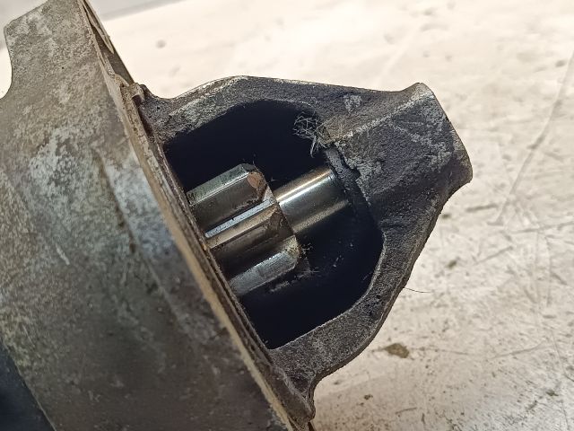 bontott MAZDA 323 Önindító