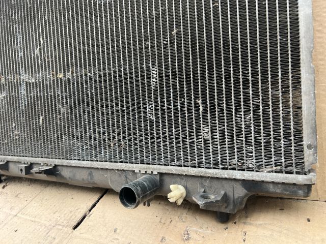 bontott MAZDA 323 Vízhűtő Radiátor (Nem klímás)