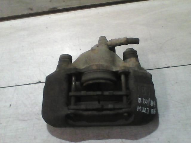 bontott MAZDA 323 Bal első Féknyereg Munkahengerrel