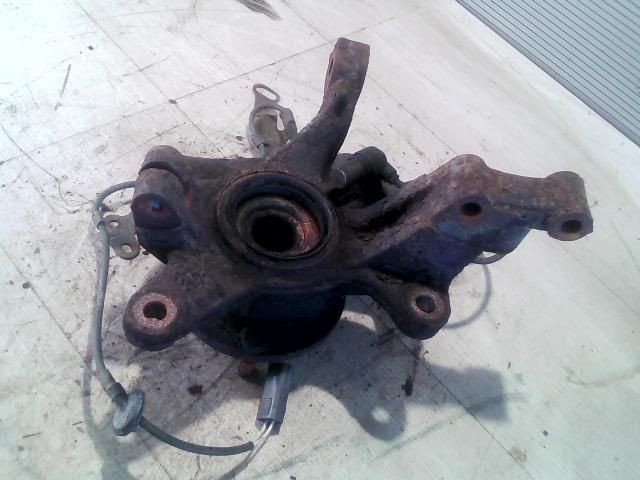 bontott MAZDA 323 Bal első Csonkállvány Kerékaggyal