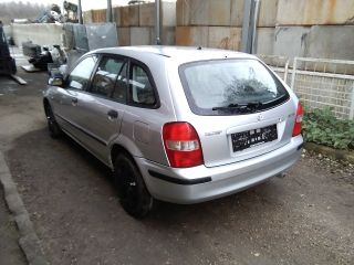 bontott MAZDA 323 Jobb első Féknyereg Munkahengerrel