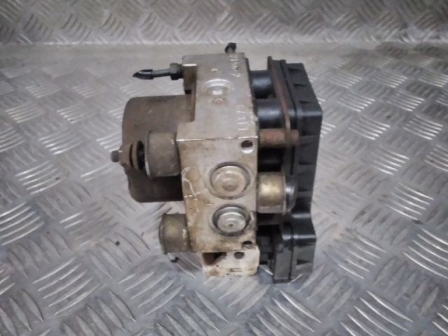 bontott MAZDA 323 ABS Kocka