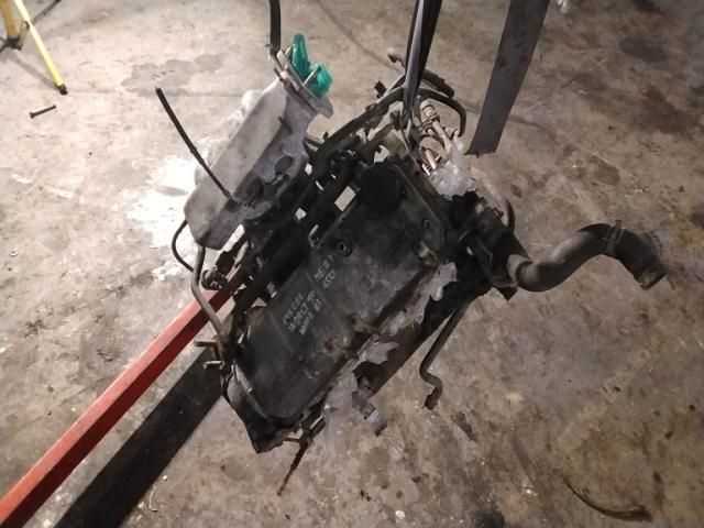 bontott MAZDA 323 Motor (Fűzött blokk hengerfejjel)