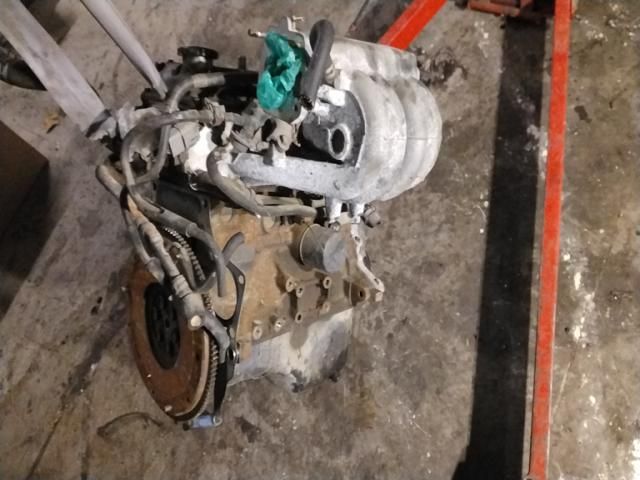 bontott MAZDA 323 Motor (Fűzött blokk hengerfejjel)