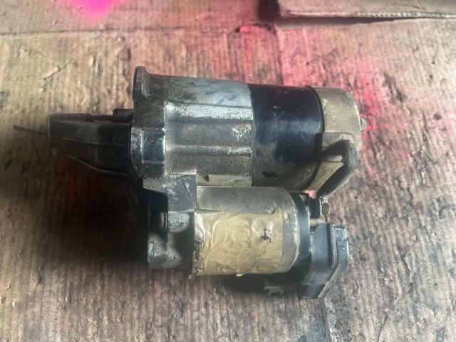 bontott MAZDA 323 Önindító