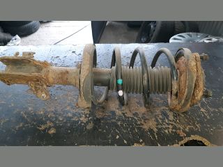 bontott MAZDA 323 Bal első Gólyaláb (Lengécsillapító, Rugó)