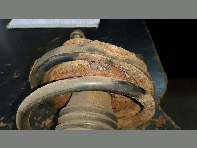 bontott MAZDA 323 Bal első Gólyaláb (Lengécsillapító, Rugó)