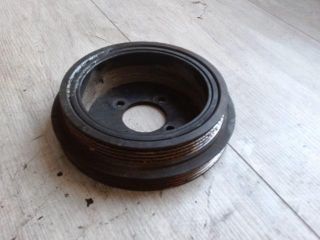 bontott MAZDA 323 Főtengely Szíjtárcsa