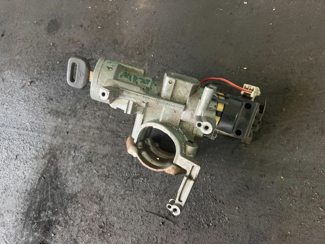 bontott MAZDA 323 Gyújtáskapcsoló