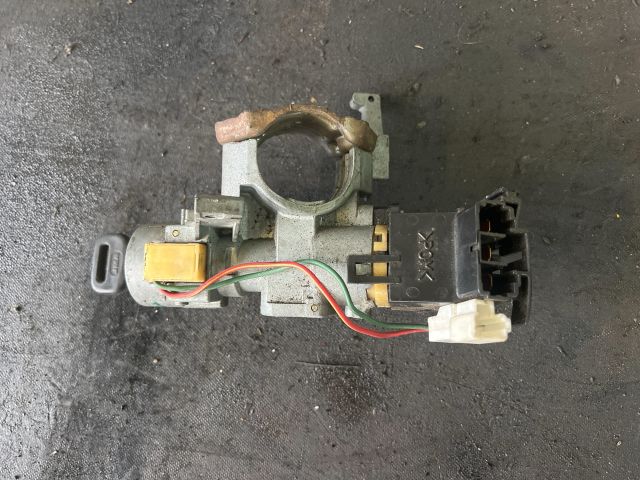 bontott MAZDA 323 Gyújtáskapcsoló