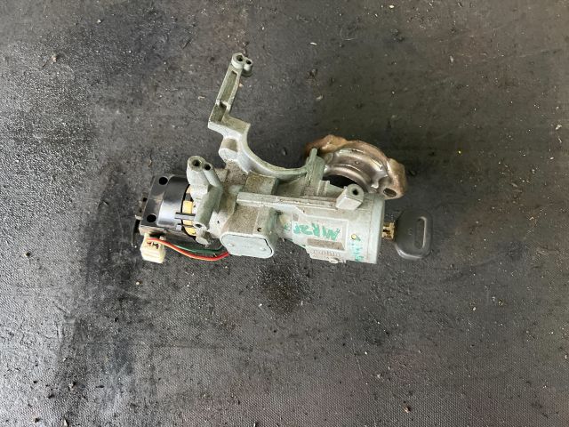 bontott MAZDA 323 Gyújtáskapcsoló